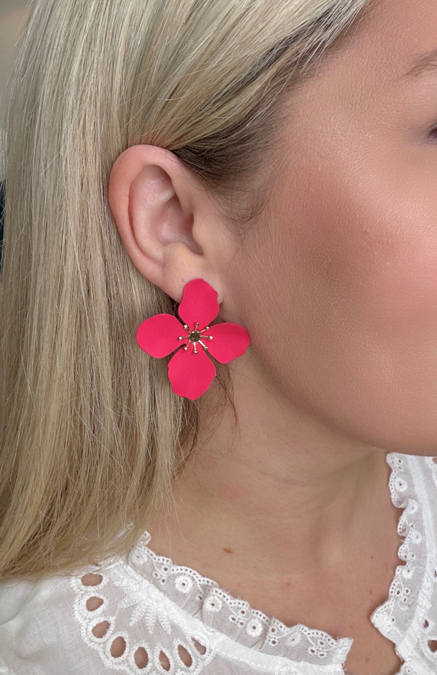 **MORE COLORS** In Bloom Flower Stud Earrings