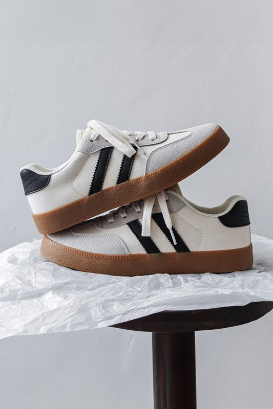 Street Style Stripe Lace Up Sneakers