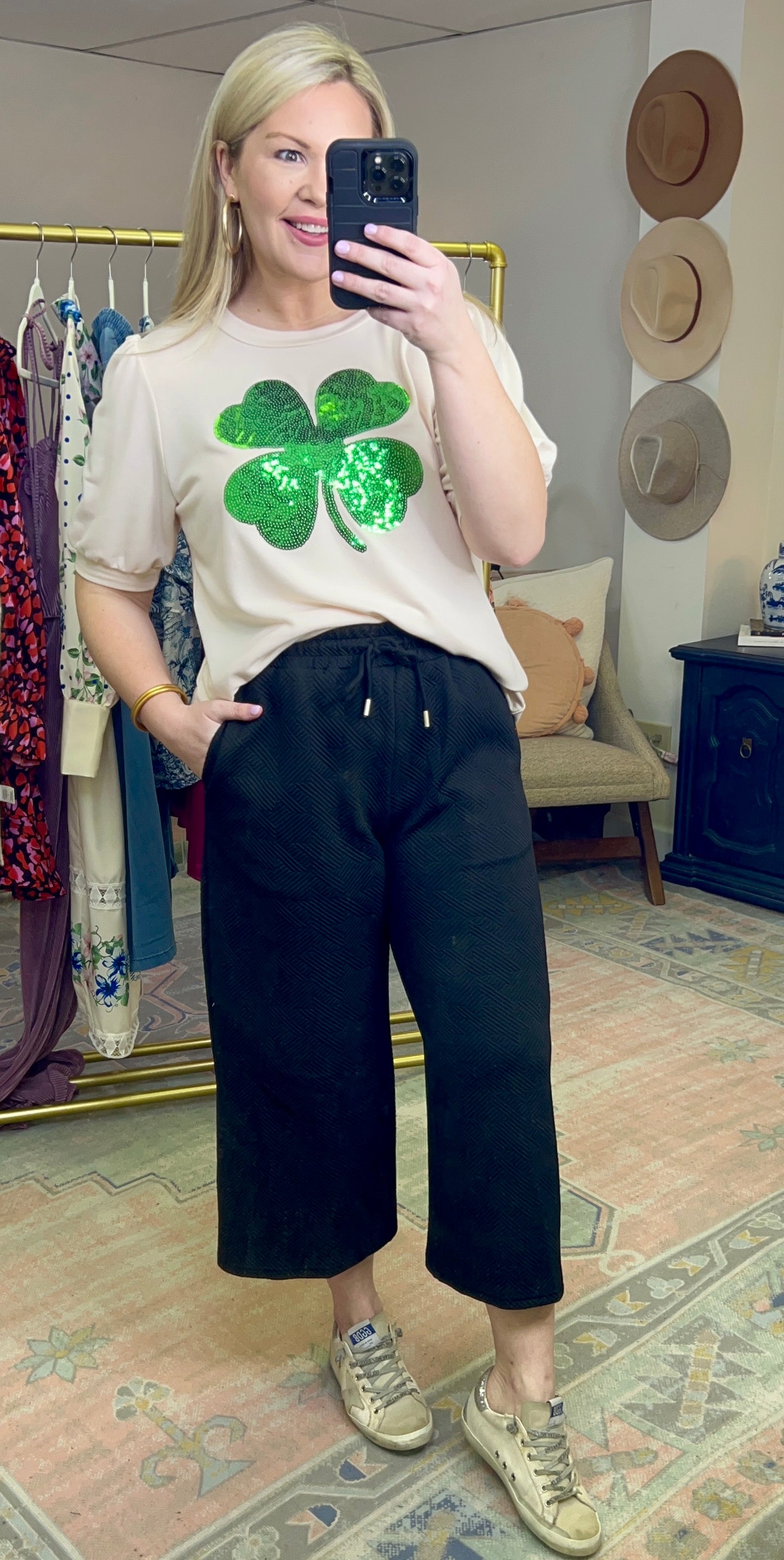 Sequin Clover Puff Sleeve Top