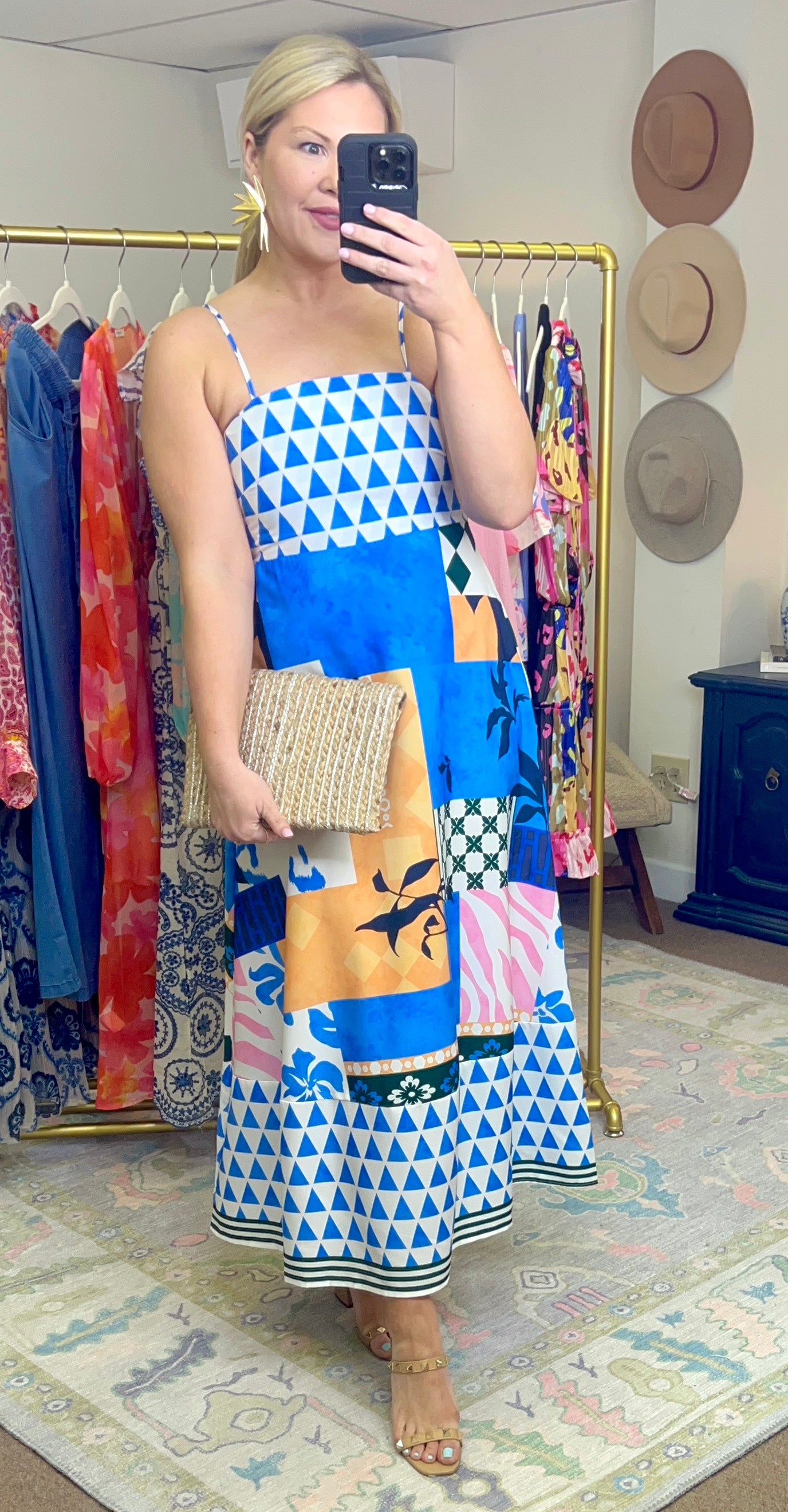 Go to Rio Abstract Print Midi Dress
