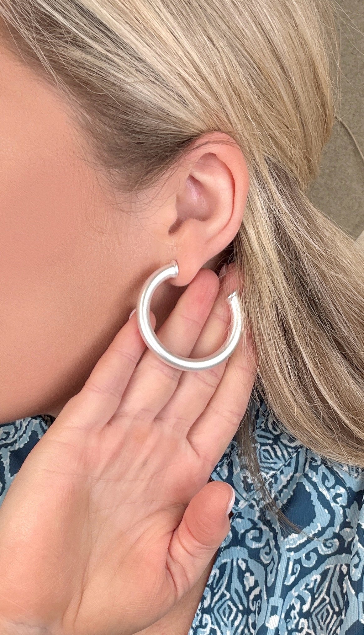 Roundabout Way Thick Matte Hoop Earrings
