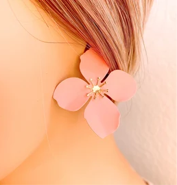 **MORE COLORS** In Bloom Flower Stud Earrings