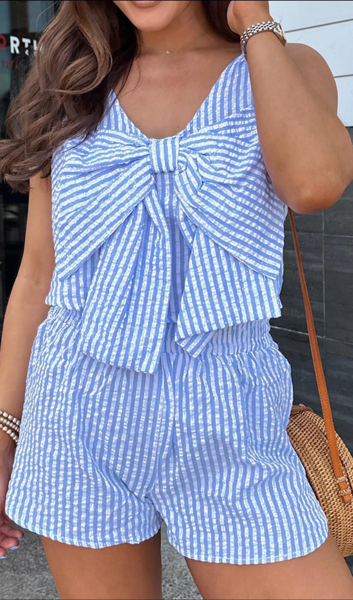 Definition of Darling Seersucker Bow Set