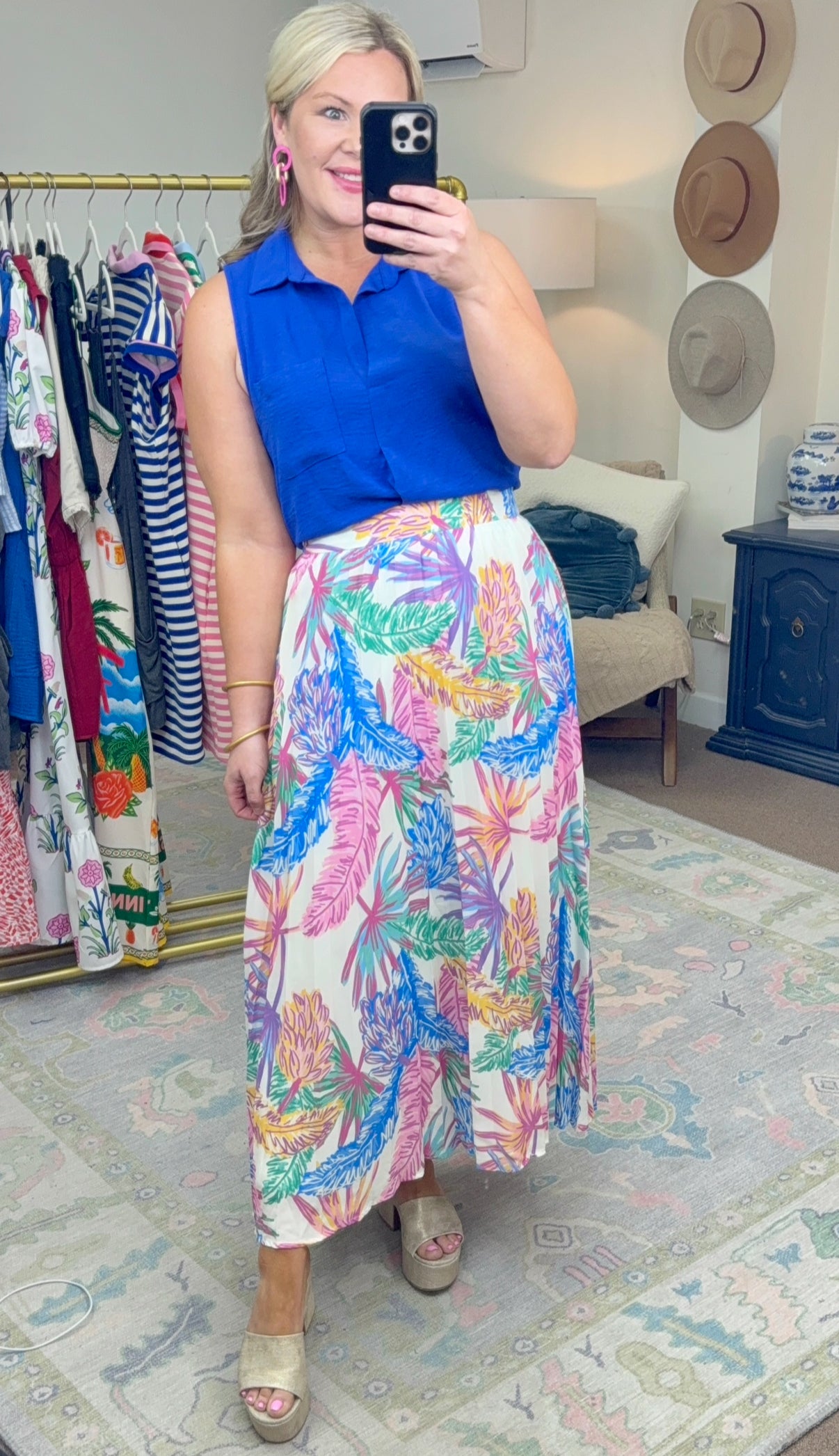 Palms Away Pleated Skirt