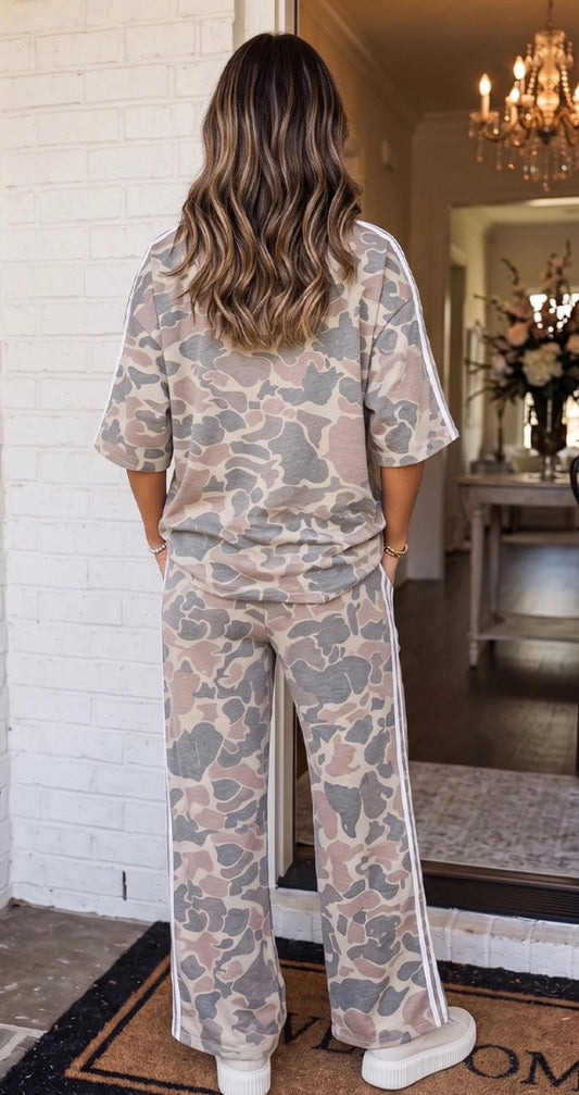 ✨FLASH DEAL✨ Fair Game Camo Print Set
