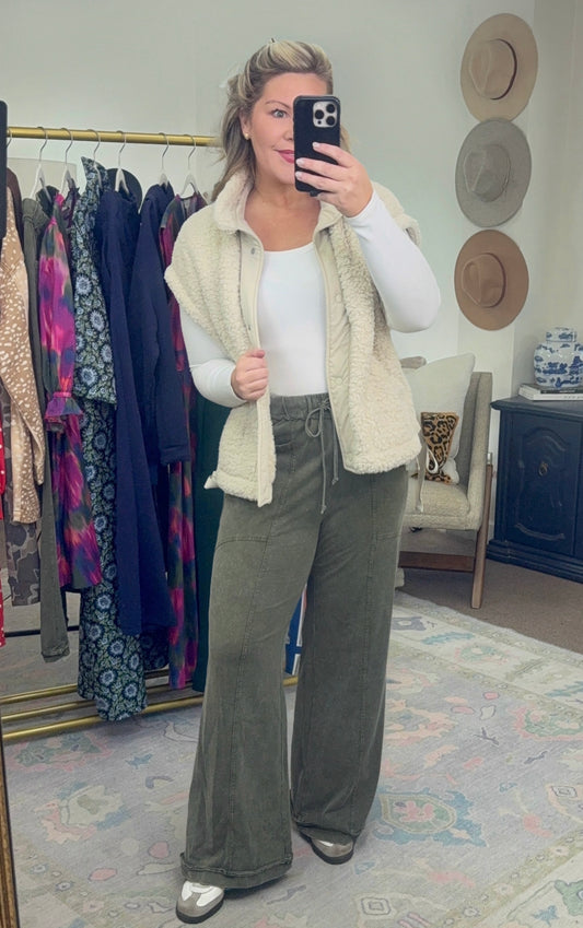 Chalet All Day Oversized Sherpa Vest