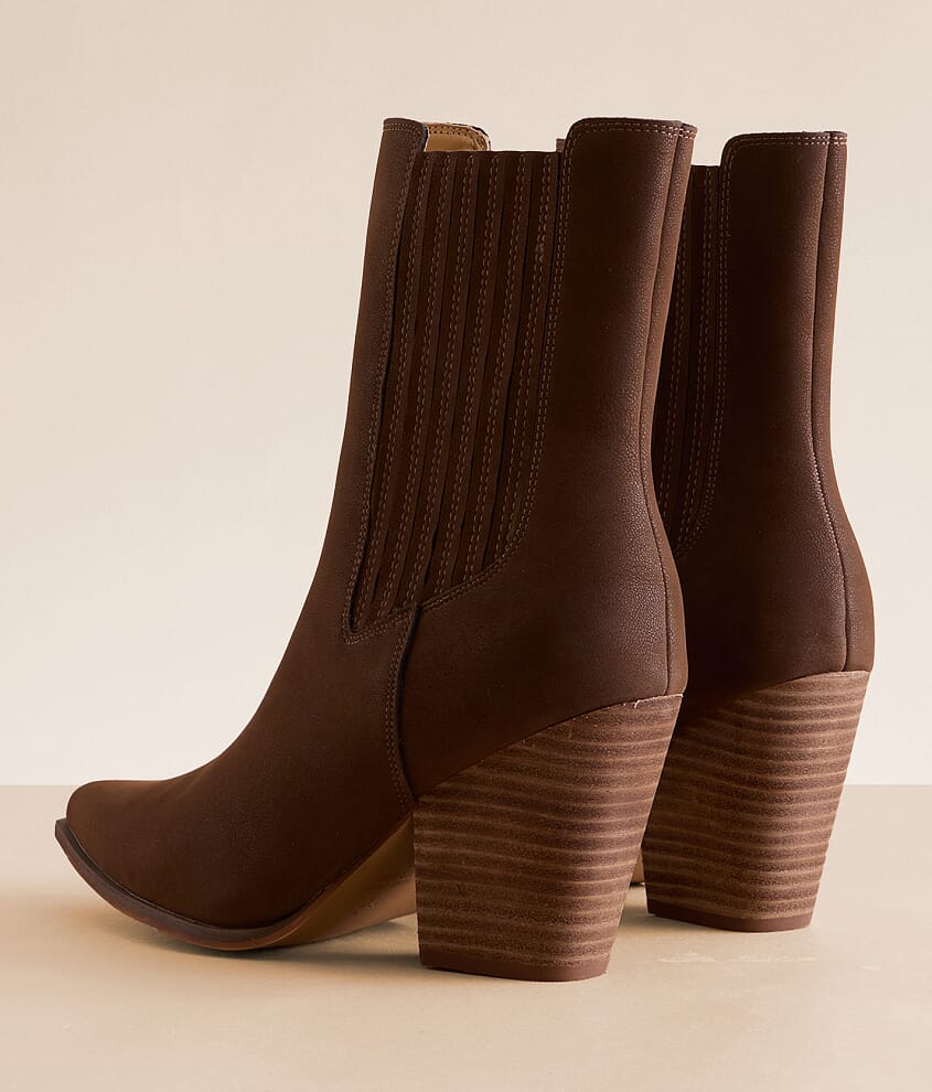 Made for Walkin Stacked Heel Bootie