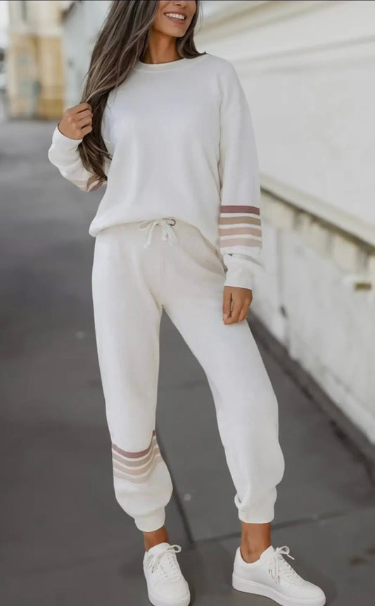 Sport Mode Stripe Accent Jogger Set