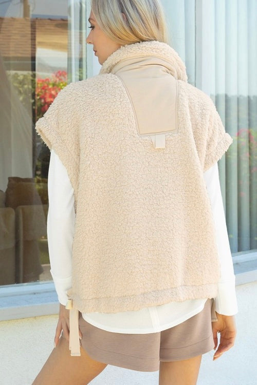 Chalet All Day Oversized Sherpa Vest