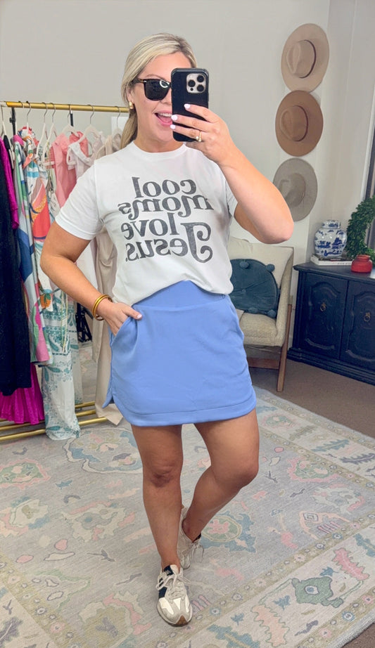 Cool Moms Love Jesus Graphic Tee