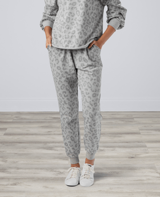 MUD PIE: Miles Jogger Pants in Gray Leopard
