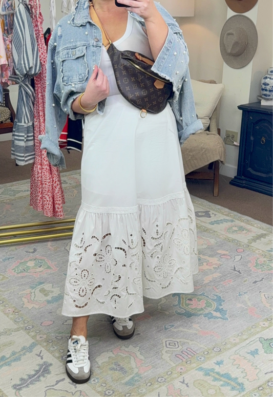 MOON RIVER: Embroidered Eyelet Flounce Skirt