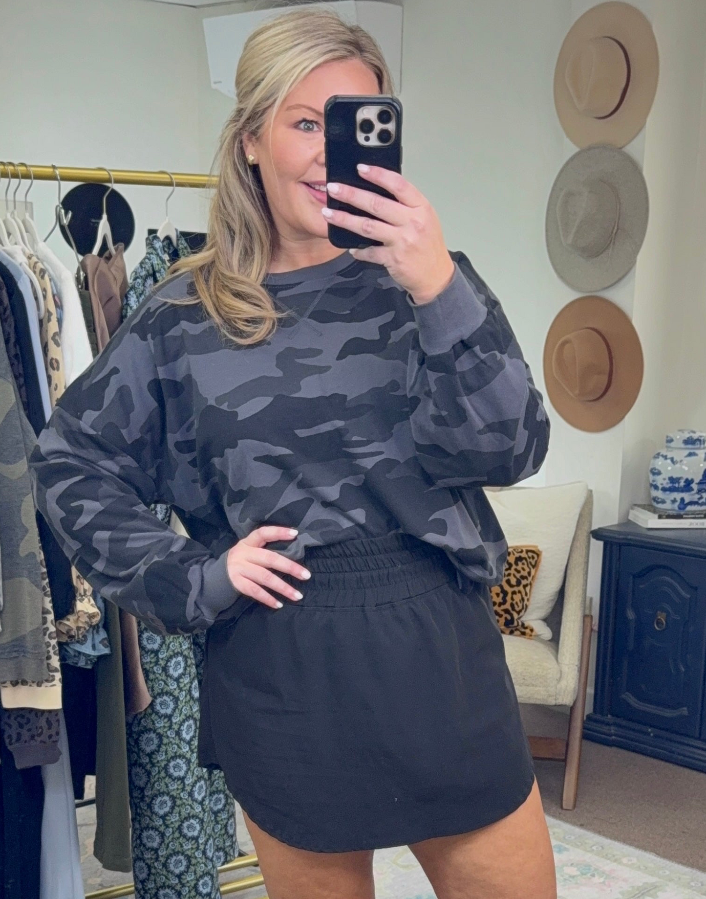Miles Pullover Top in Black Camo