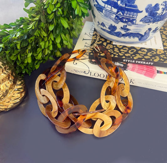 Chain Reaction Tortoise Link Necklace